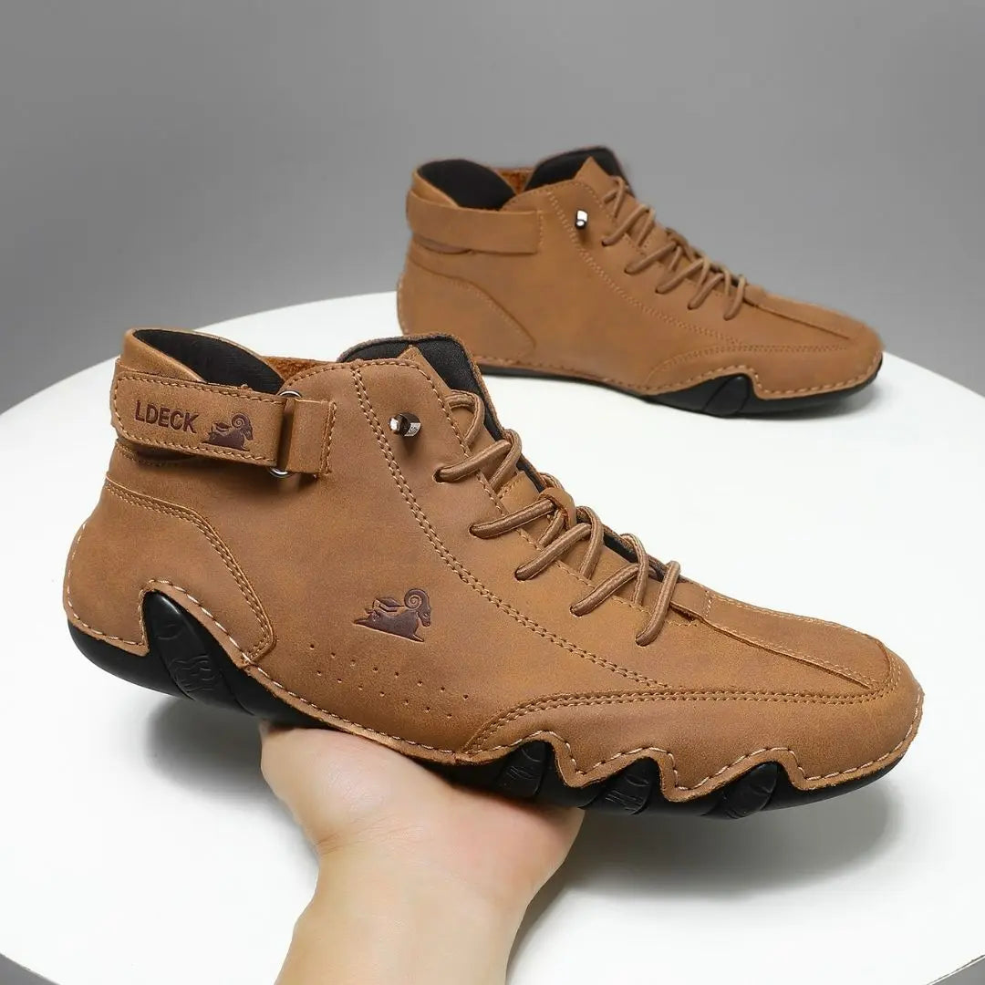NevoLdeck Men's Lightweight Adaptive Fit Shoes