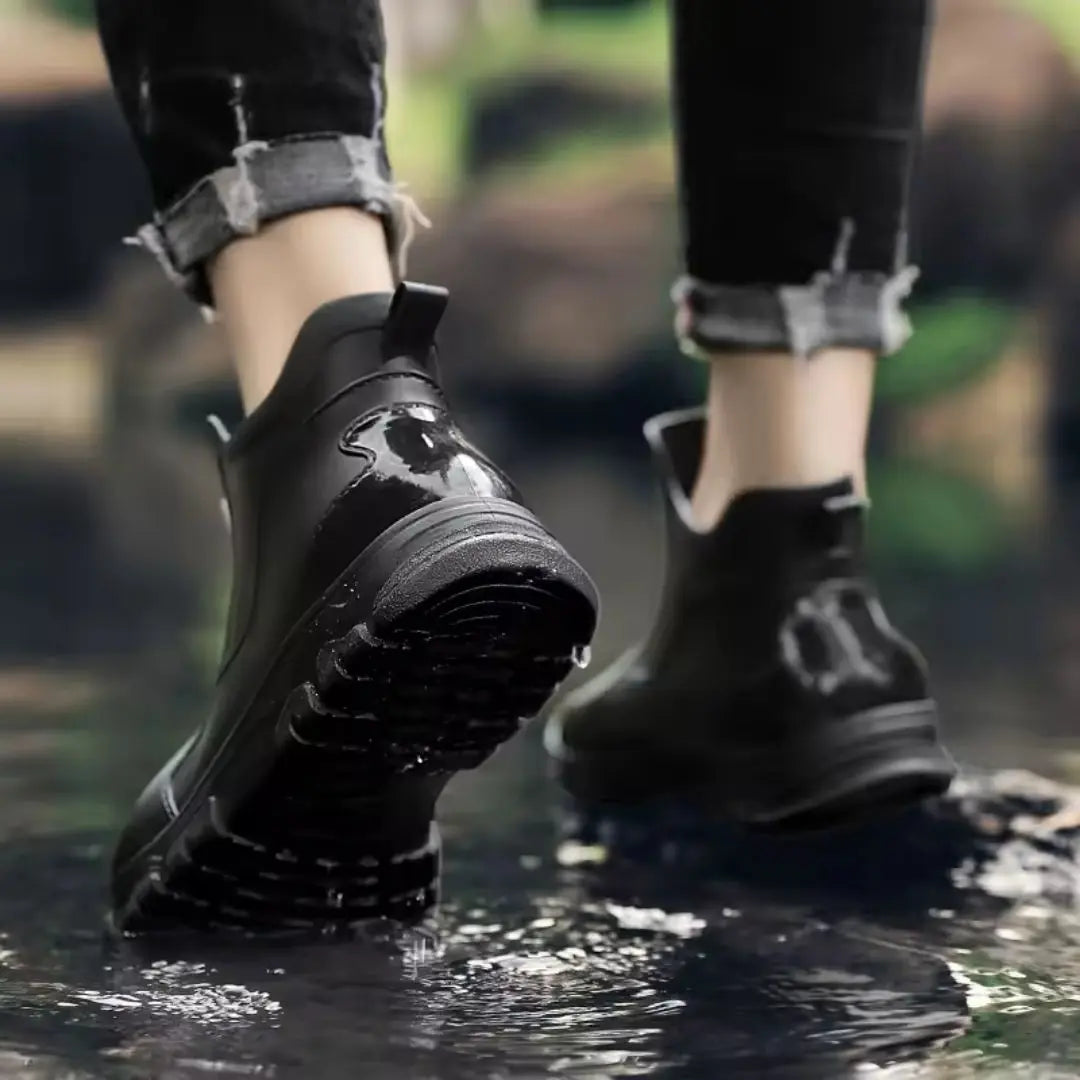 Blackthorn Men's Waterproof Insulated Terrain Boots
