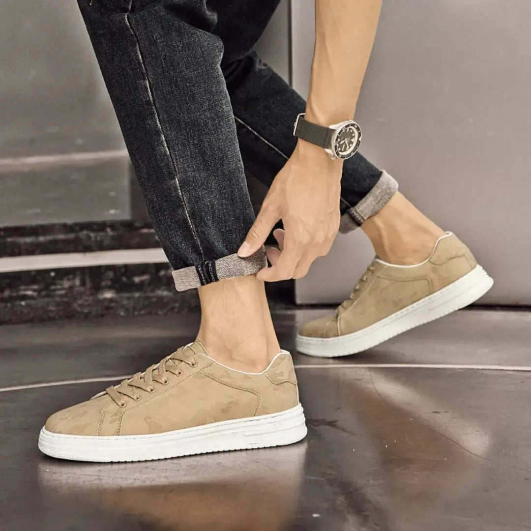 Canyon Men's Genuine Leather Sneakers