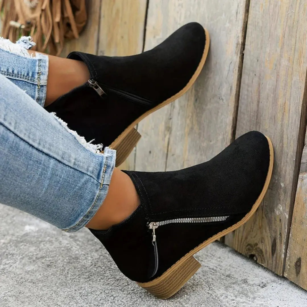 Joanna Women's Zipper Boots
