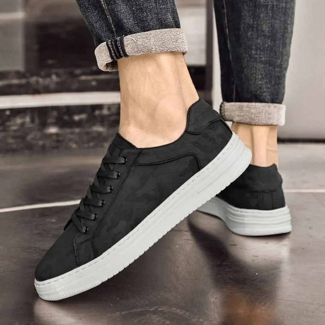 Canyon Men's Genuine Leather Sneakers