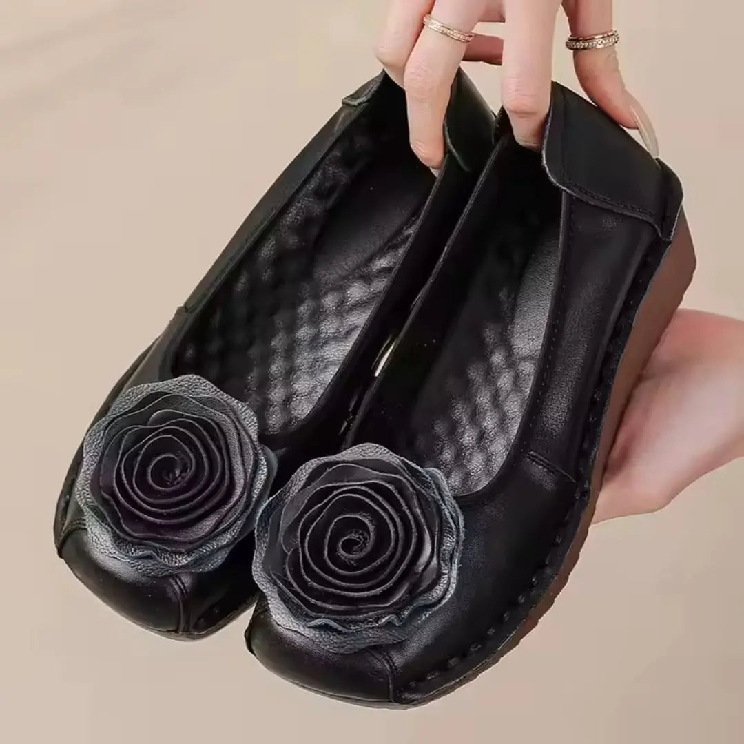 Albufeira Women's Floral Appliqué Loafers