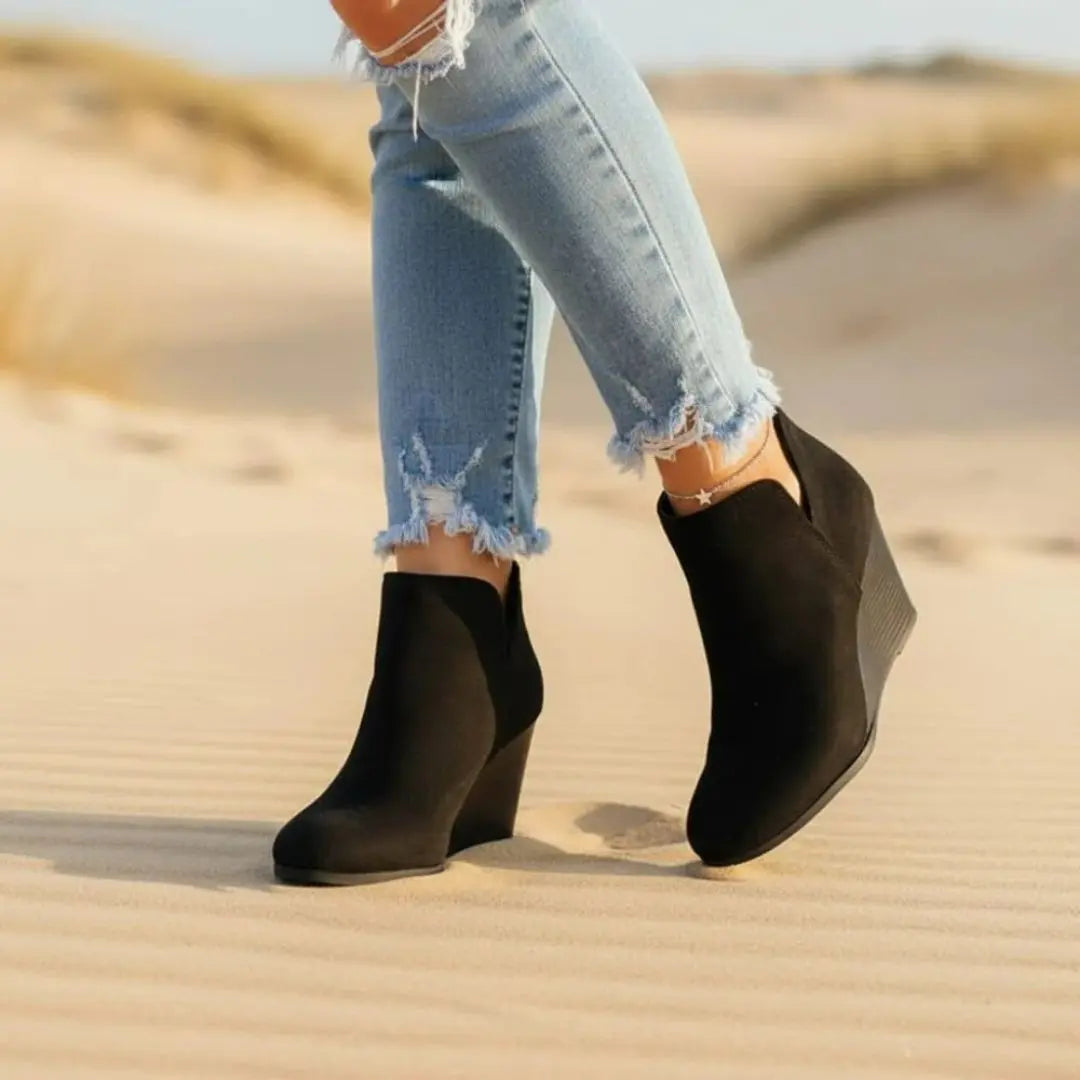 Hallow Women's Platform Ankle Boots