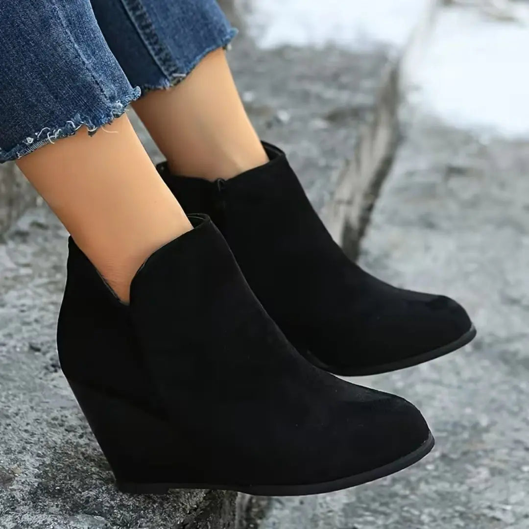 Hallow Women's Platform Ankle Boots