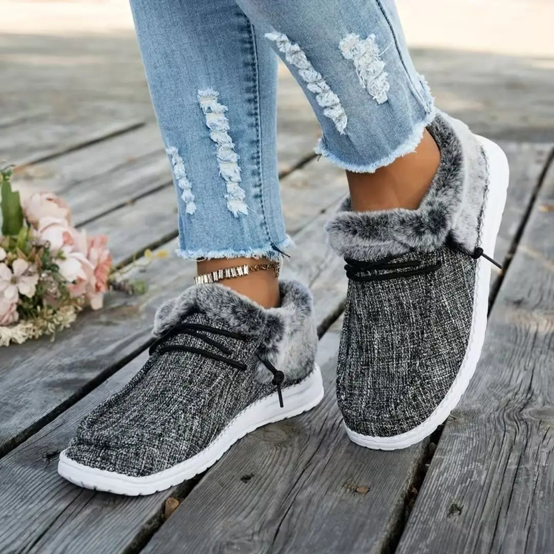 Thistlewood Women's Fur-Lined Canvas Slip-On Shoes