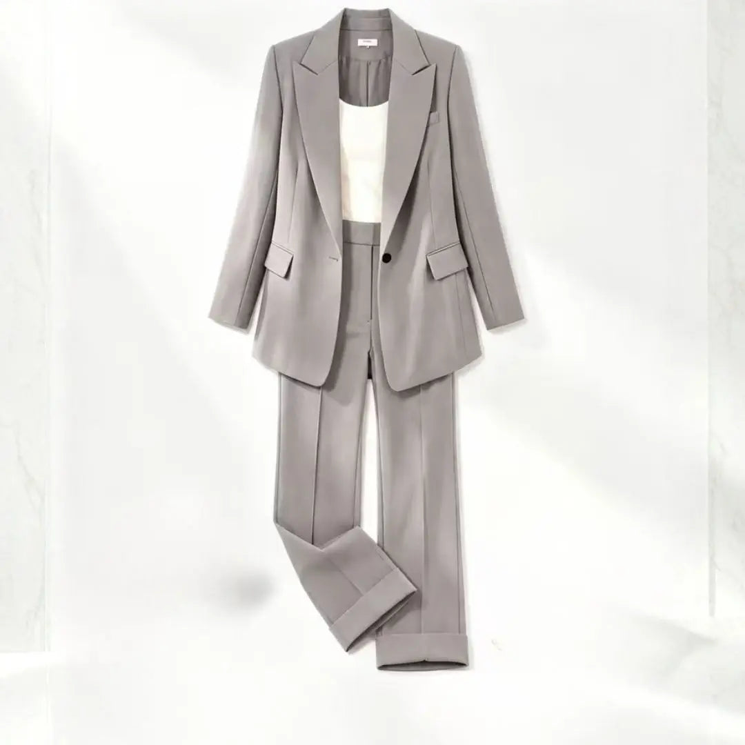 Ava - Women's Chic Two-Piece Blazer & Trouser Set
