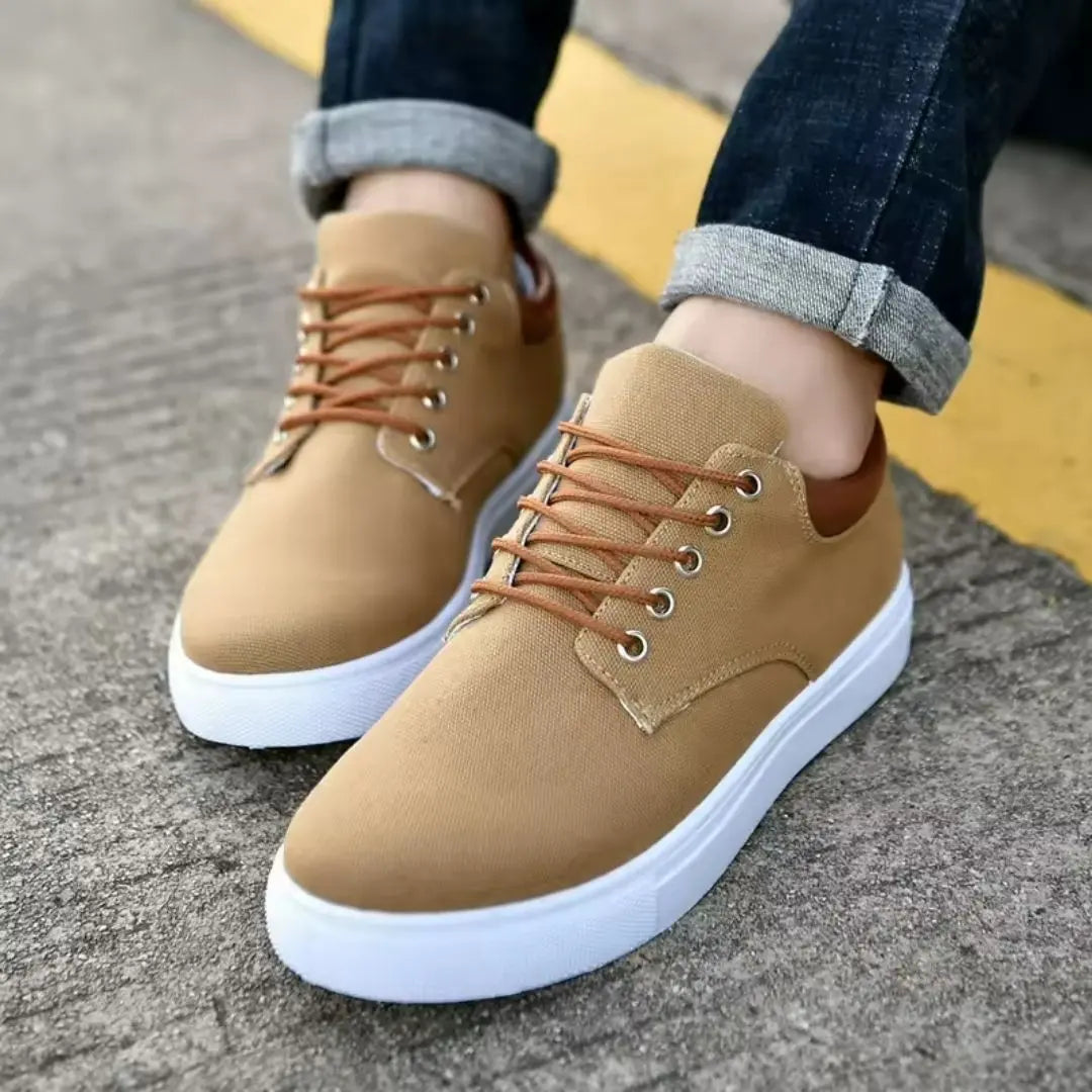 Avignon Men's Canvas Low-Top Sneakers
