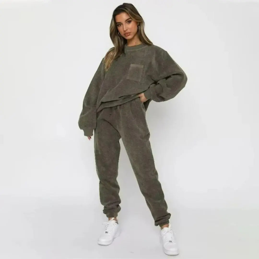 Cordella - Women's Corduroy Sweatset