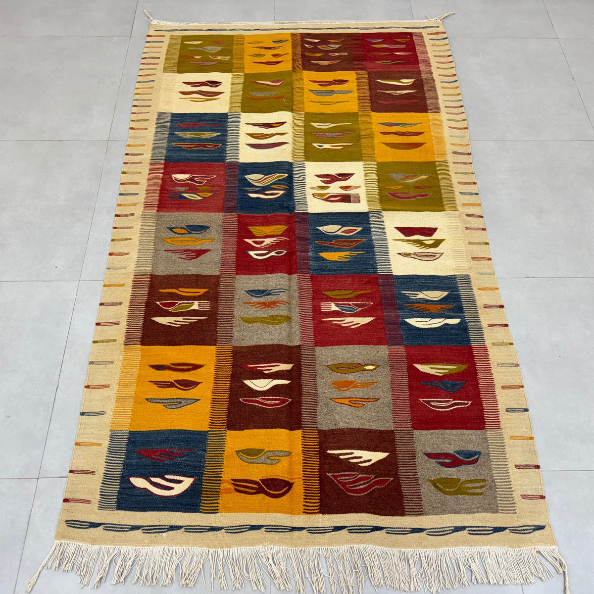Kilim Taznakht Rug -  6.5ft x 4 ft
