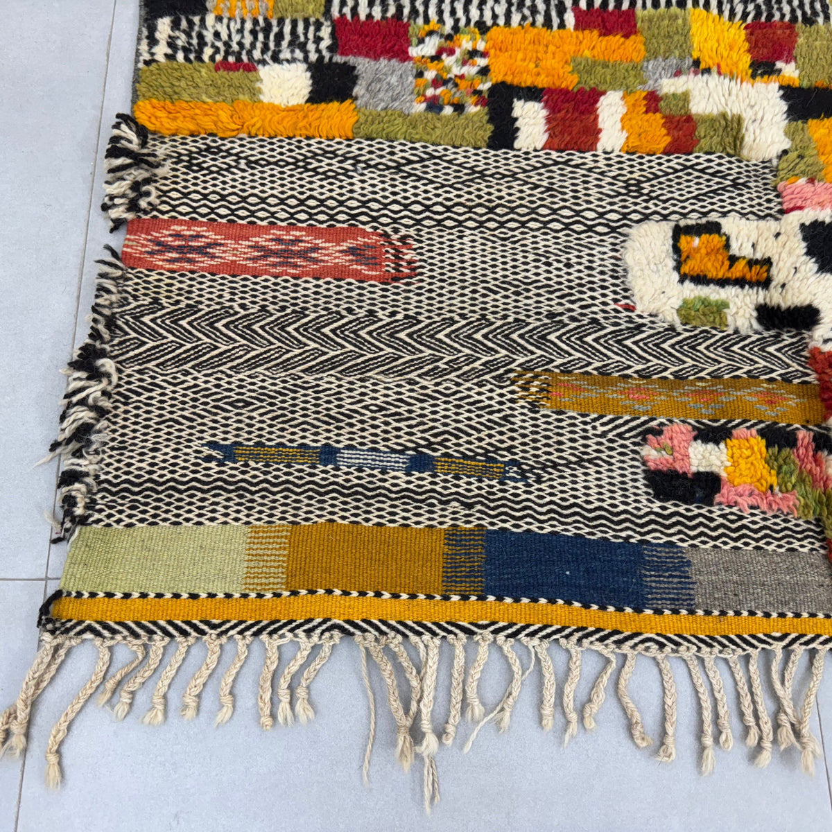 Vintage taznakht Rug  3.8 x 6 ft