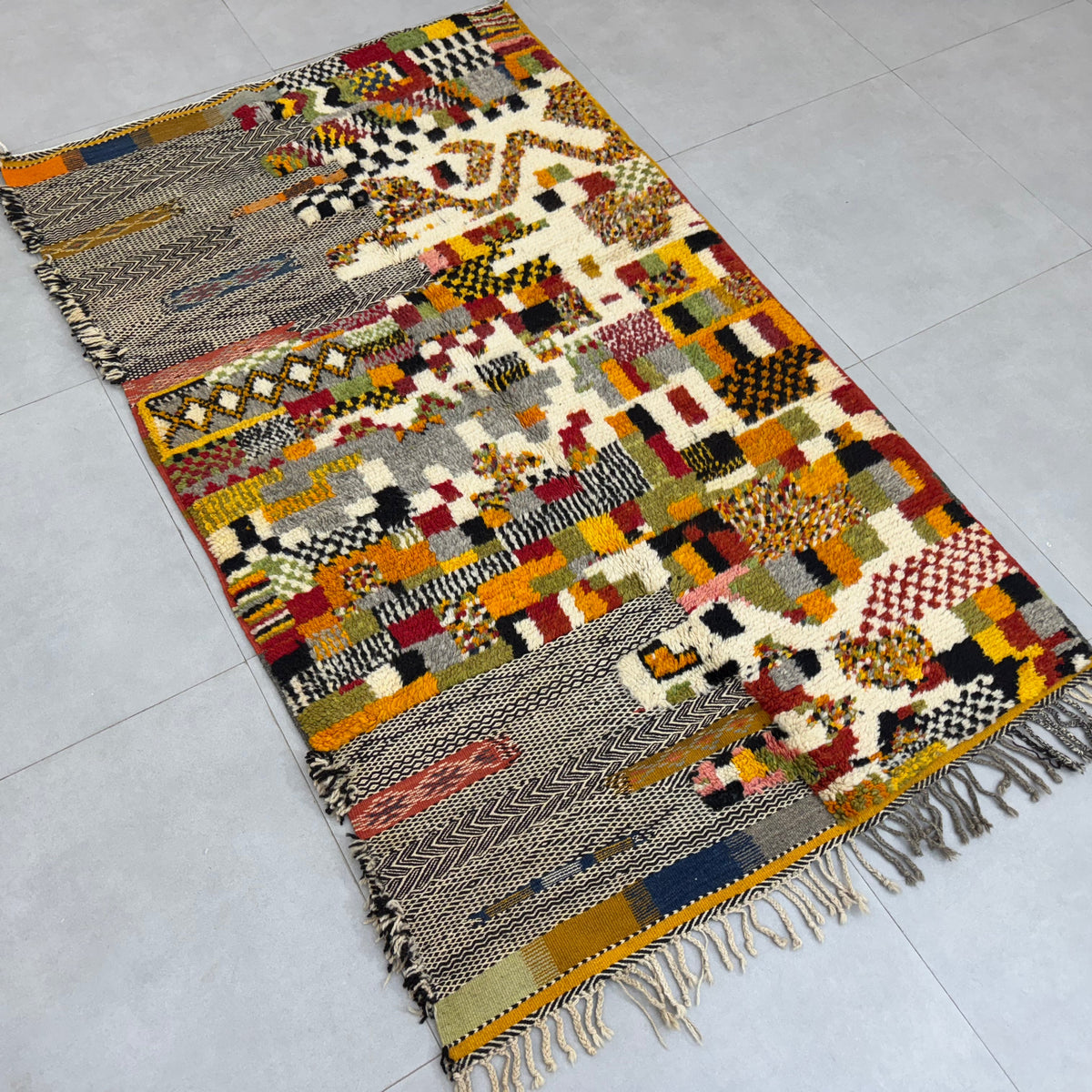 Vintage taznakht Rug  3.8 x 6 ft