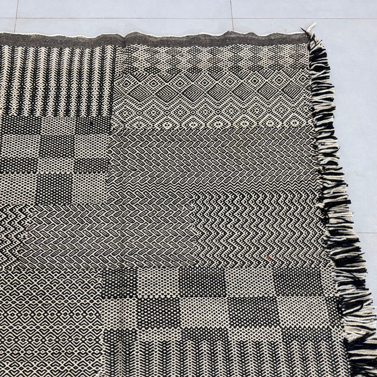 Kilim Taznakht Rug -  6.5ft x 3.2 ft