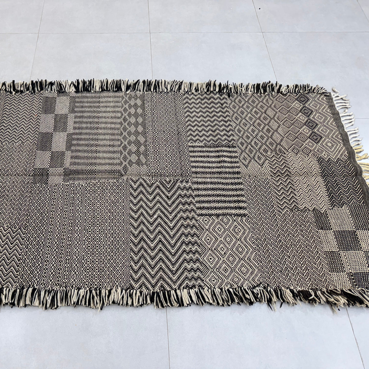 Kilim Taznakht Rug -  6.5ft x 3.2 ft