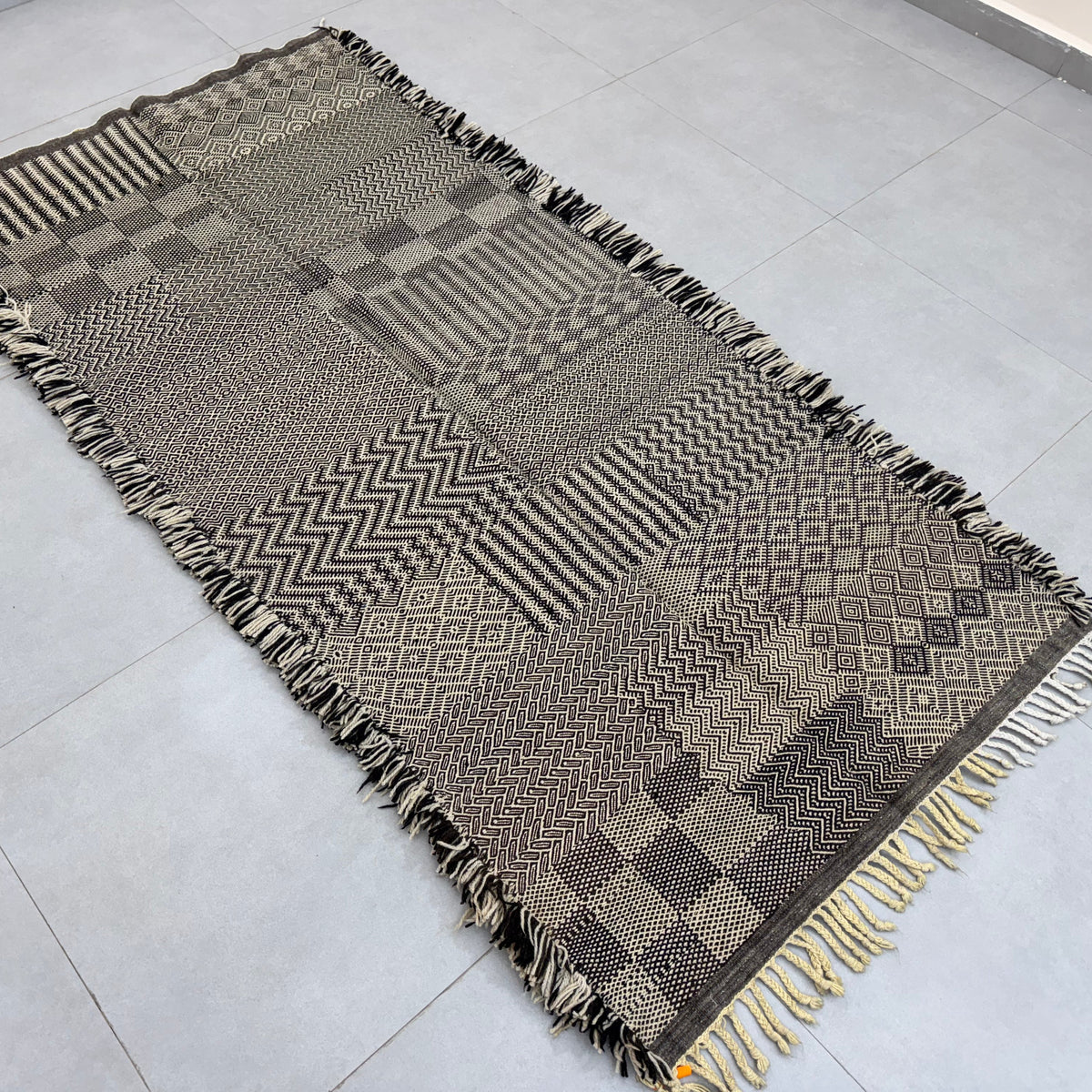 Kilim Taznakht Rug -  6.5ft x 3.2 ft