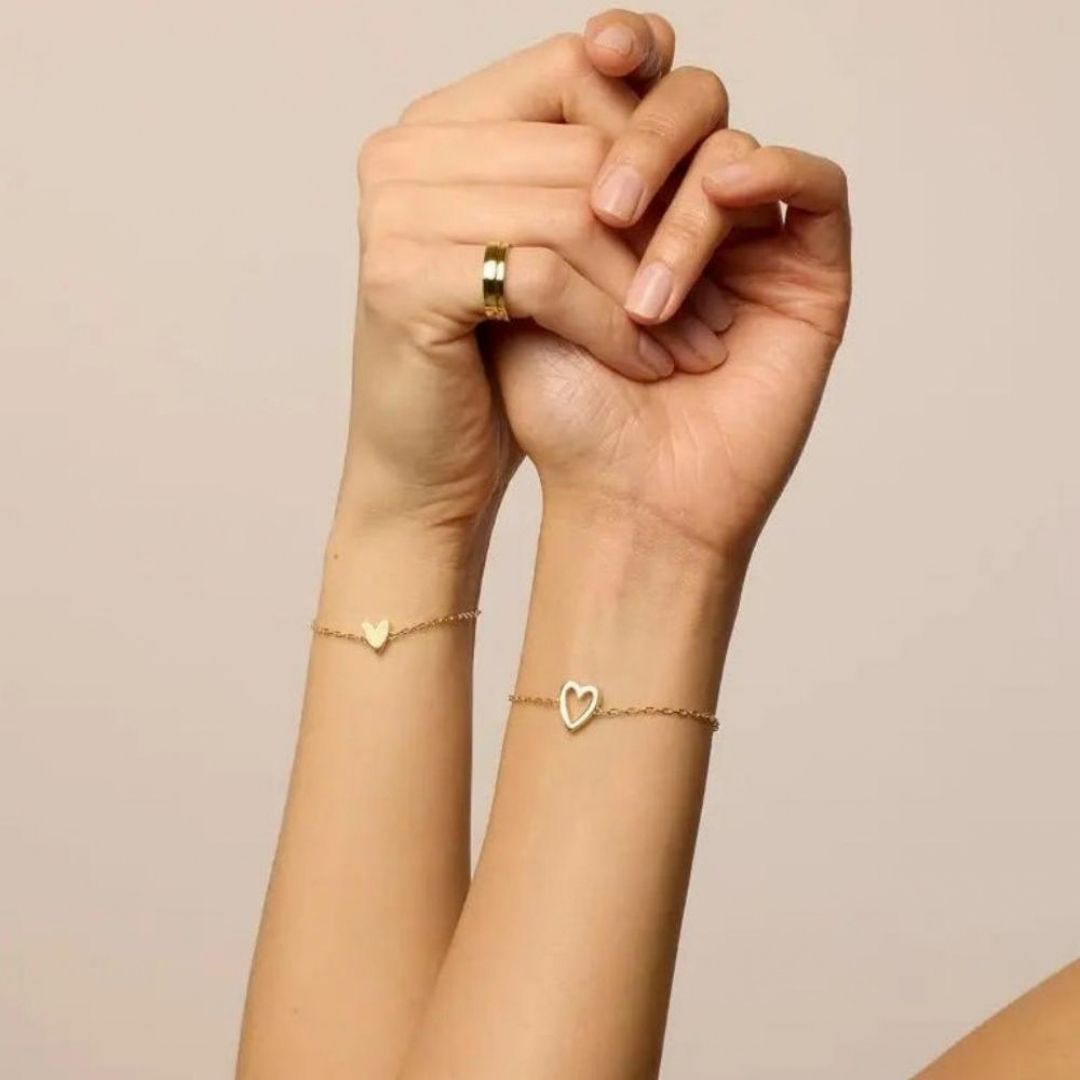 Avaria Amoura Matching Hearts Women's Bracelet Set