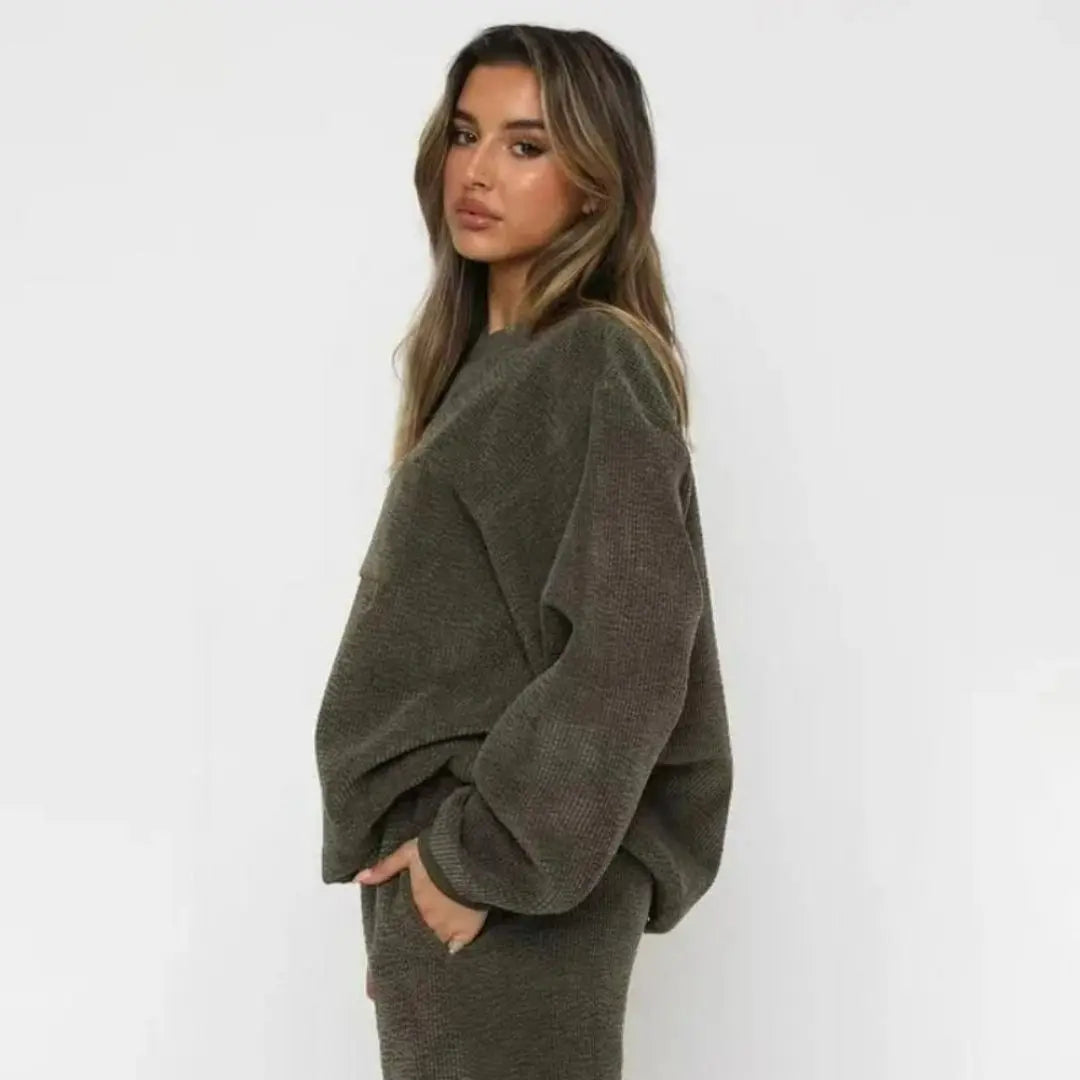 Cordella - Women's Corduroy Sweatset