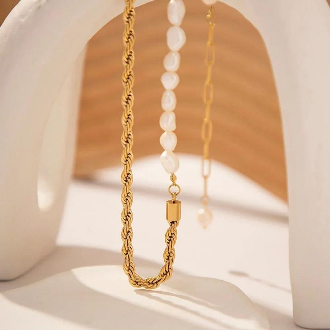 Avaria Dualia Gold Pearl Women's Necklace