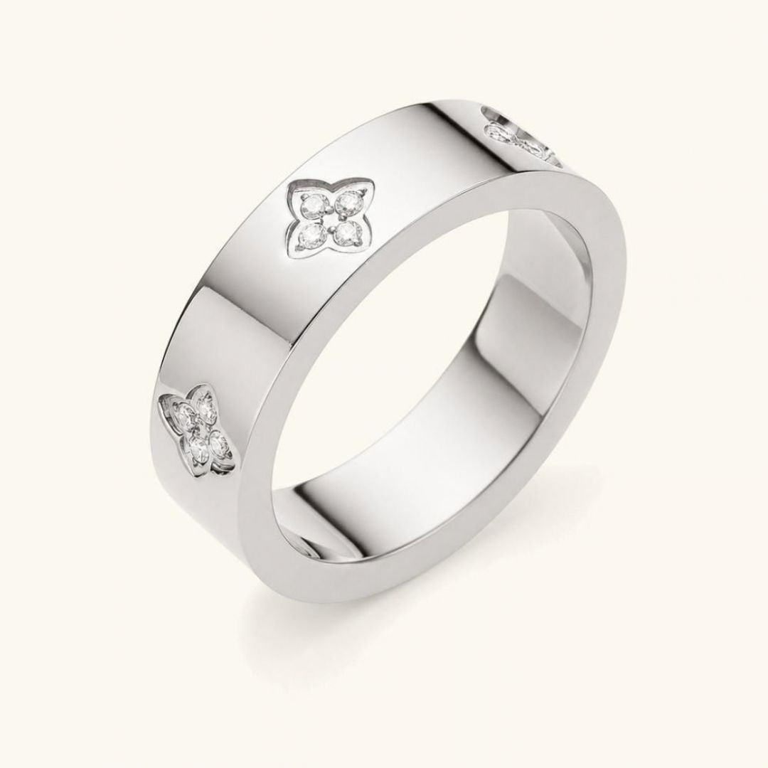 Avaria Nadine Clover Band Women's Ring