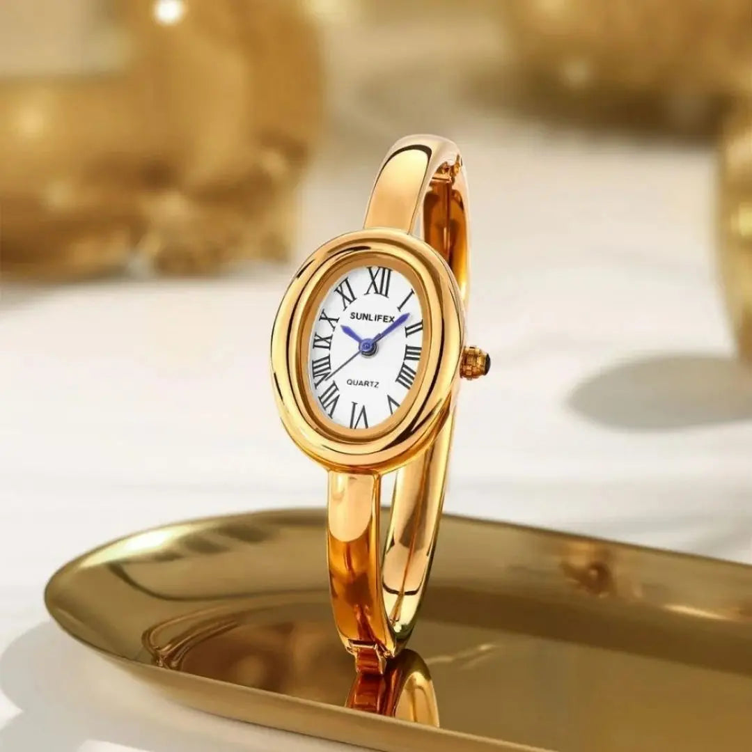 Old-Money Women's Aura Bracelet Watch