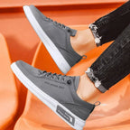 The Levaro Men's Sneaker