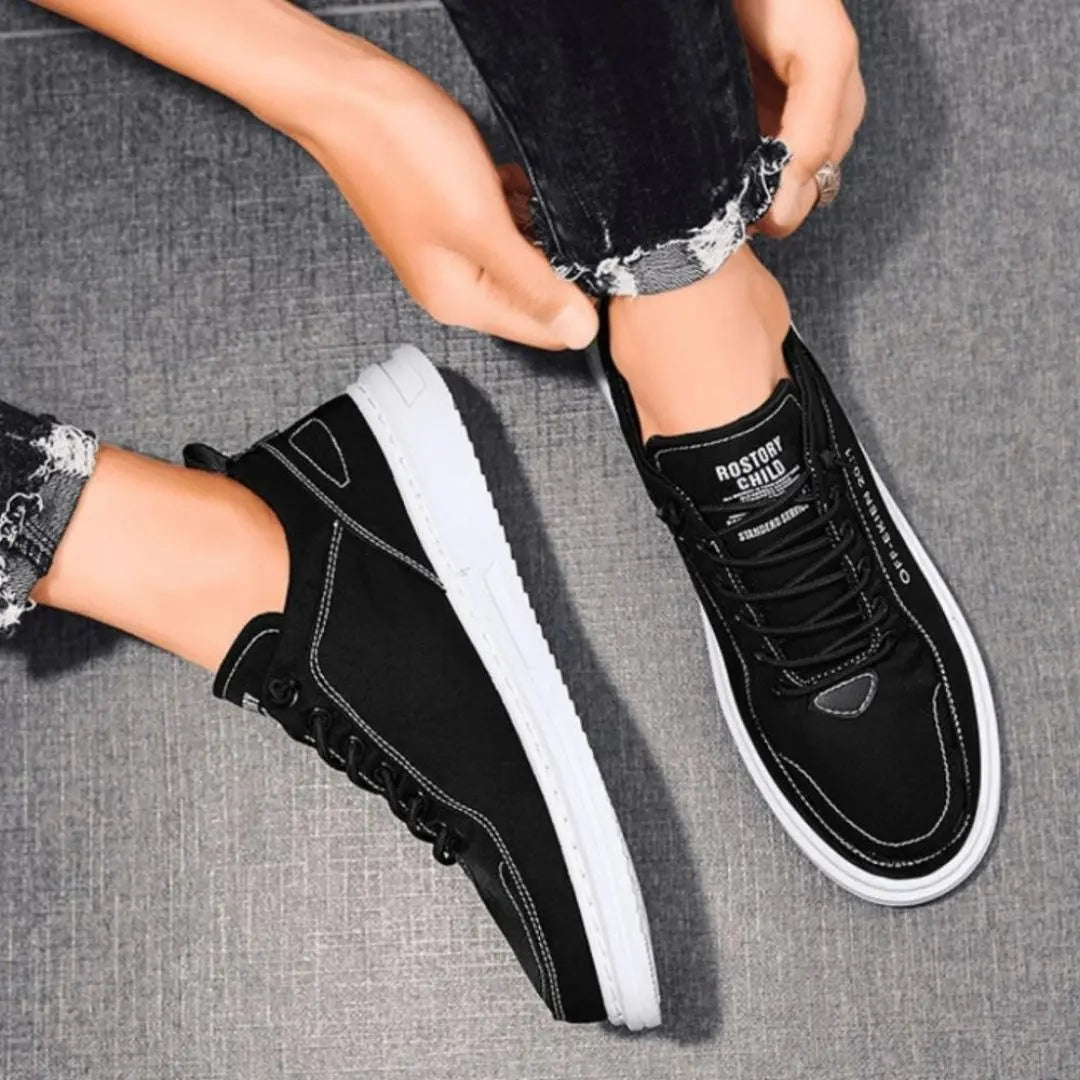 The Levaro Men's Sneaker